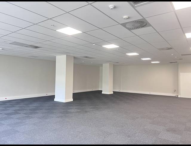 246M² OFFICE TO LET IN FORESHORE